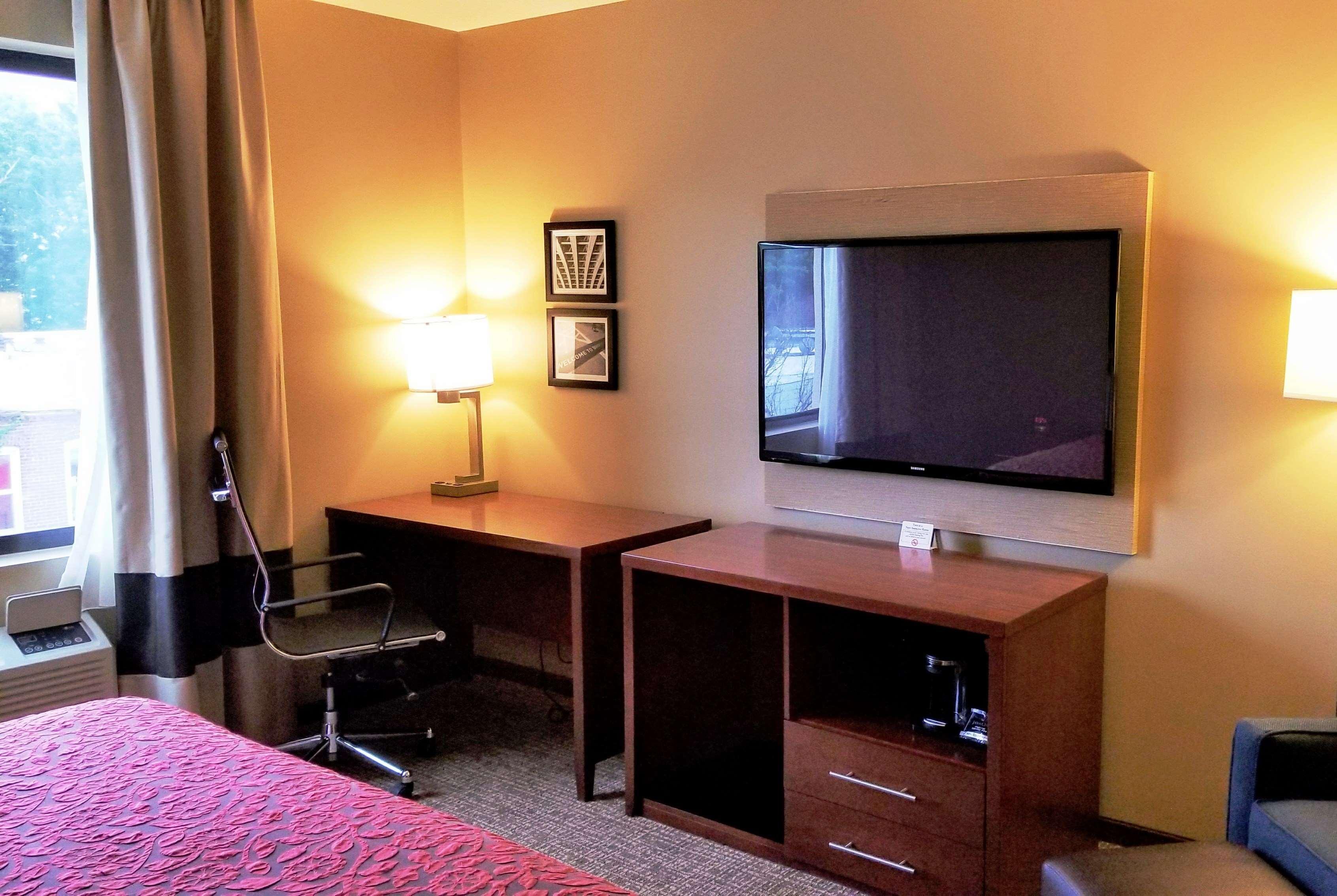 Days Inn By Wyndham Brooklyn Marine Park New York Eksteriør bilde