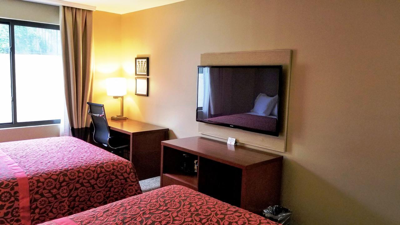 Days Inn By Wyndham Brooklyn Marine Park New York Eksteriør bilde