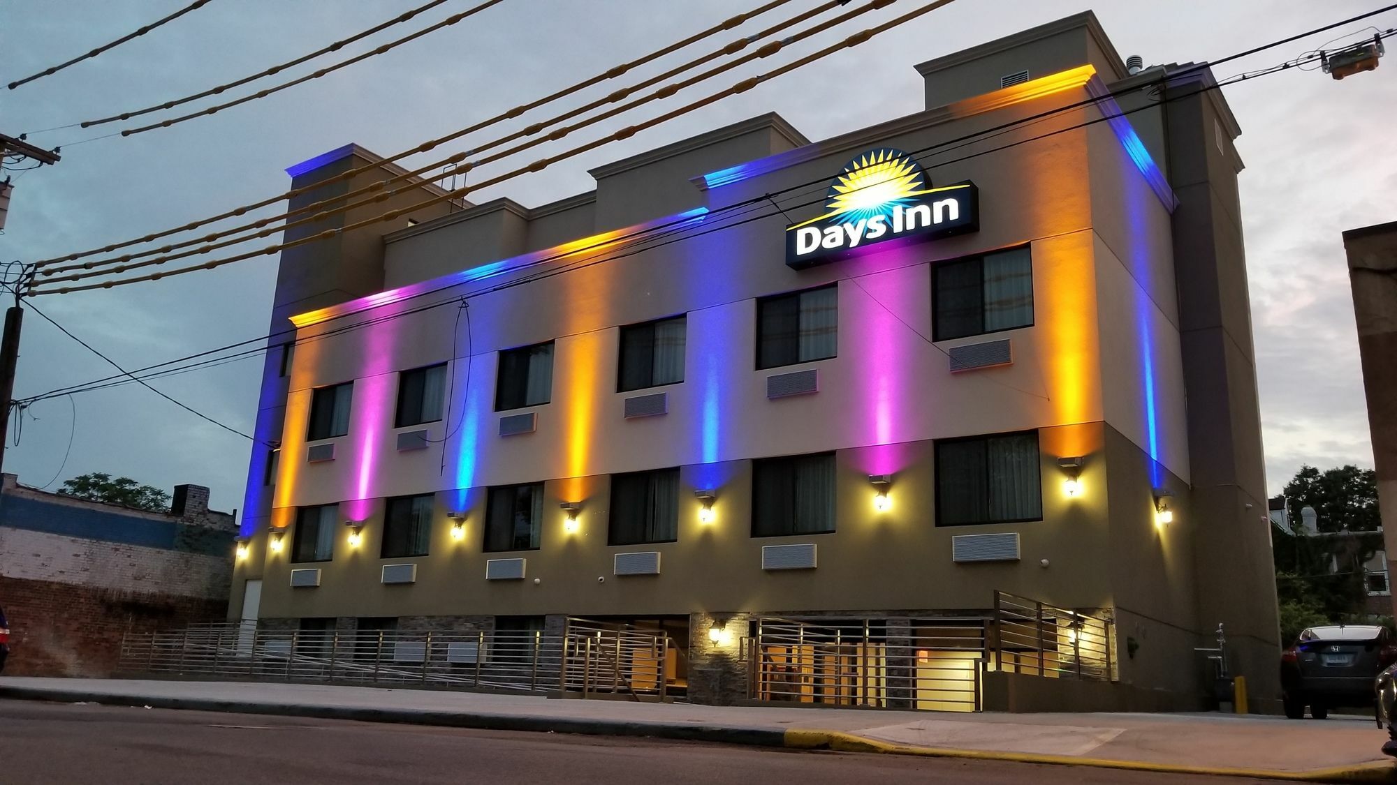 Days Inn By Wyndham Brooklyn Marine Park New York Eksteriør bilde